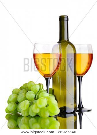 botella de vino y Copa de vino en el fondo blanco