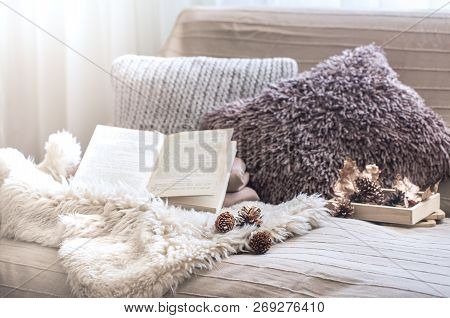 Home Comfort, Living Room With Sofa And Home Decor