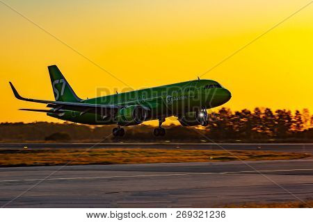 Khabarovsk, Russia - Sep 29, 2018: Aircraft Airbus A320neo Vq-brb S7 Airline Lands At The Airport Of
