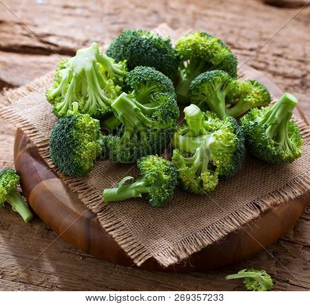 Healthy Green Organic Raw Broccoli Florets Ready For Cooking.
