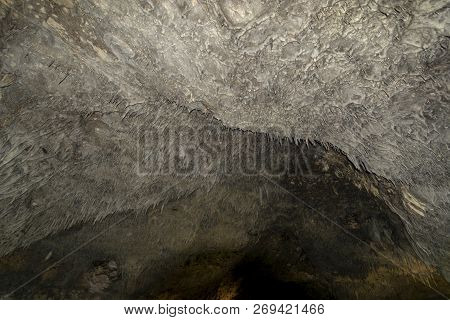 Snejanka Cave
