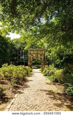 Hamburg, Germany - August 16, 2016 - View Of The Planten Un Blomen Park, The Popular Relaxing And Sp