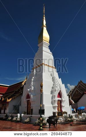 Sakon Nakhon ,thailand - October 23,2018 : Wat Phra That Choeng Chum, Sakon Nakhon ,thailand