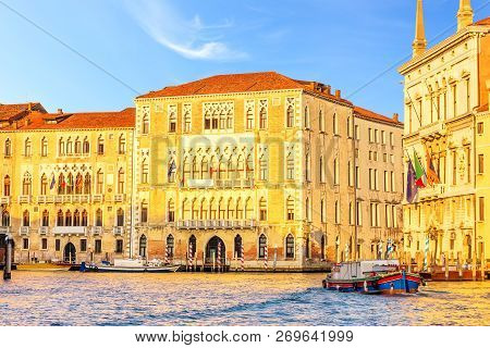 Ca Foscari University Of Venice And Palazzo Balbi In Grand Cana