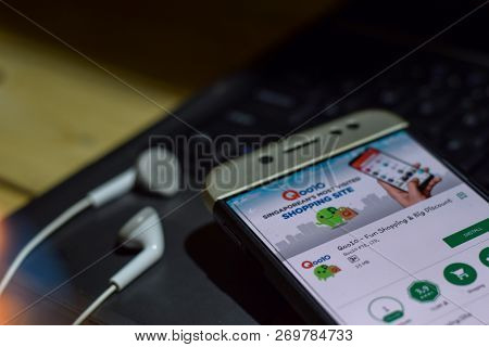 Bekasi, West Java, Indonesia. November 20, 2018 : Qoo10 - Fun Shopping & Big Discount Dev App On Sma