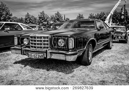 Paaren Im Glien, Germany - May 19, 2018: Personal Luxury Car Ford Thunderbird (seventh Generation). 