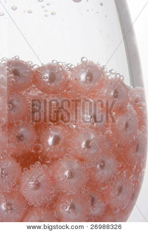 rosa pärlor i bubblan