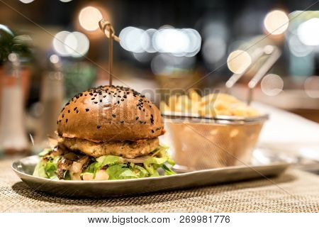 Hamberger with fries fast food