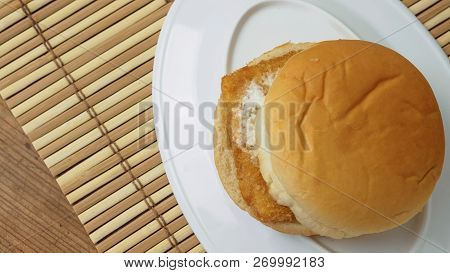 Low Cost Burger Fish Steak On Bamboo Mat
