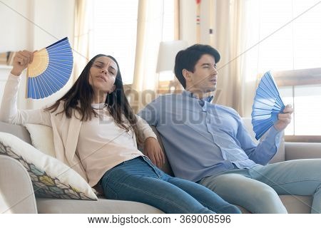 Overheated Couple Suffer From Heatstroke Using Wavers