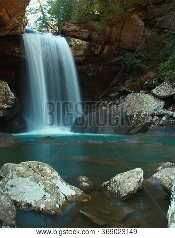 Eagle Falls In Cumberland Falls State Park During Late Fall