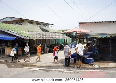 Samut Sakhon, Thailand - May 23 : Local Market Seafood Shop For Sale Thai People And Travelers Custo