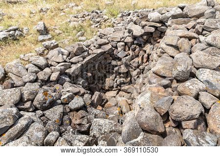 The Remnants Of The Megalithic Complex Of The Early Bronze Age  - Wheels Of Spirits - Rujum Al-hiri 