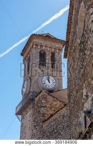 Hilltop Gothic-style Stone Church With Bell Tower Completed In The 1600s, Featuring A Musical Crèche