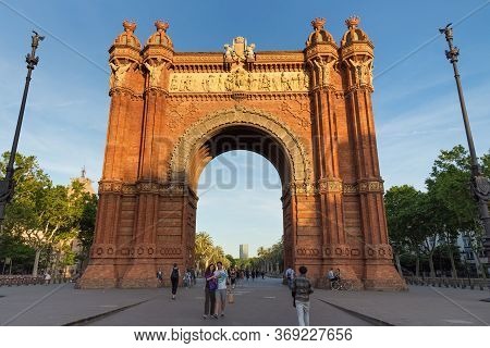 Barcelona, Spain - May 15, 2017: View Of The The Arc De Triomf. It Was Built By Architect Josep Vila