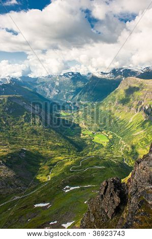 Fjord Geiranger, pohled z hora Dalsnibba, Norsko