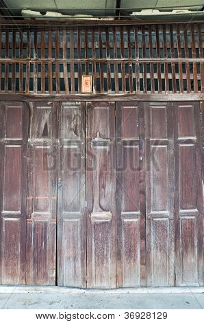 Thai Old Doors