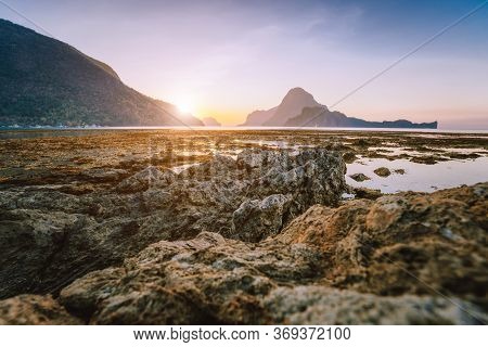 Sunset In El Nido. Beautiful Cadlao Island In Background. Palawan, Philippines