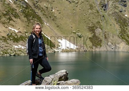 Ordino, Andorra : 2020 May 29 : Young Woman In The Beautiful View Hiking In The Andorra Pyrenees Mou