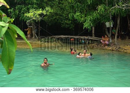 Krabi, Thailand - January,  2014: Sa Morakot Or Emerald Pool In The Khao Pra Bang Khram Wildlife San