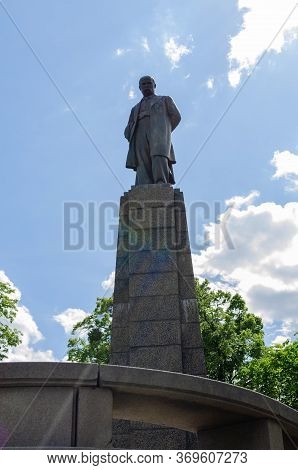 Burial Of The Prominent Ukrainian Poet Taras Shevchenko In The City Of Kaniv (cherkasy Region) On Ch