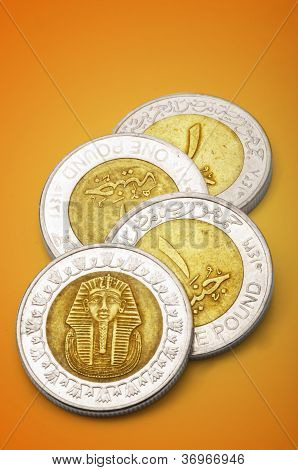 Egyptin puoli kiloa kolikot