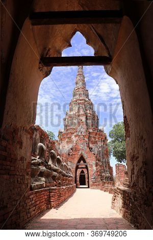 Door Facade At Cloisterse Area In The Chaiwatthanaram Temple Ayutthaya, Thailand.