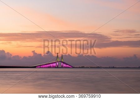 Sunshine Skyway Bridge spanning the Lower Tampa Bay and connecting Terra Ceia to St. Petersburg, Florida, USA. 