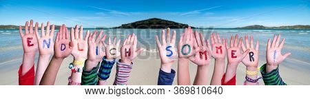 Children Hands, Endlich Sommer Means Finally Summer, Ocean Background