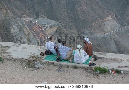 The City Of Taif, Al-hada Mountains, Taif Heights, People See Mountains, Clouds And Fog And Enjoy A 