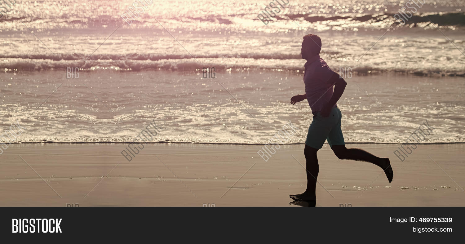 Man Running 图片和照片(免费试用) | Bigstock