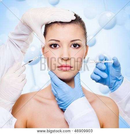Injectie van Botox In mooie vrouw gezicht