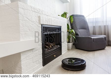 Robot Vacuum Cleaner, Robot Vacuum Cleaner Wipes Floors, Power Button Is On And Ready To Work
