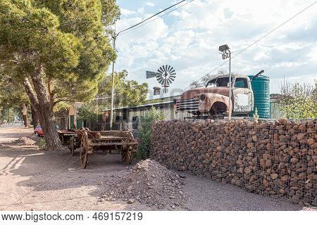Loxton, South Africa - Sep 2, 2022: A Street Scene, With De Zinkschuur, A Road Stall In Loxton In Th