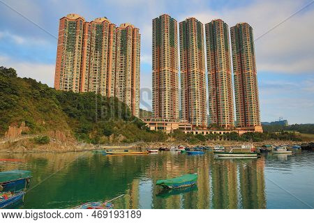 A Wan Poon Path At Tiu Keng Pier Hk 2013 Feb 17