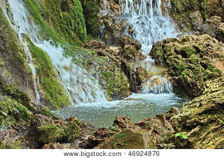 En del af Krushuna vandfald cascade