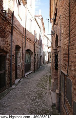 Italy, Marche: Foreshortening Of Ripatransone, Small Village Near Ascoli Piceno.