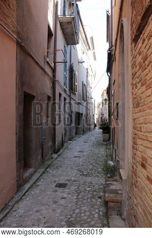 Italy, Marche: Foreshortening Of Ripatransone, Small Village Near Ascoli Piceno.