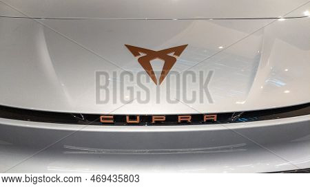 Bordeaux , Aquitaine  France - 20 01 2023 : Seat Cupra Born New Modern Logo Brand And Text Sign Of S