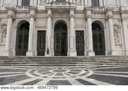Mafra, Lisbon, Portugal- January 17, 2023: Beautiful Palace-convent And Royal Building Of Mafra
