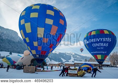 Chateau-d'oex,vaud, Switzerland - 23 January 2023: Hot Air Balloon. People Working For The Preparati