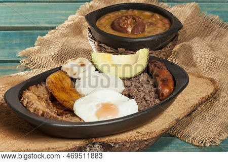 Bandeja Paisa Mountaineer The Most Representative Dish Of Colombia And The Insignia Of Antioquia Gas