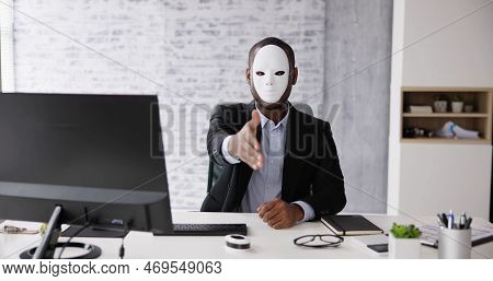 Deceitful Lying Salesmen. Business Fraud And Dishonesty