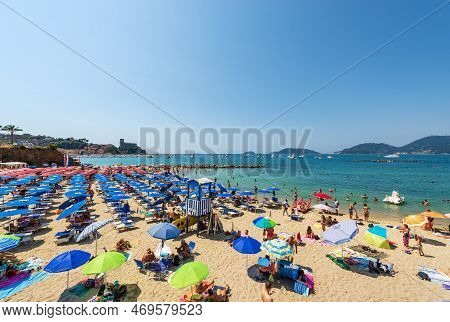 Lerici, Italy - July 16, 2022: Lerici Beach With Many Umbrellas, Tourist Resort On The Coast Of The 