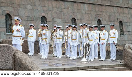 July 31, 2022, St. Petersburg, Russia. On The Left - The Commander-in-chief Of The Russian Navy Niko