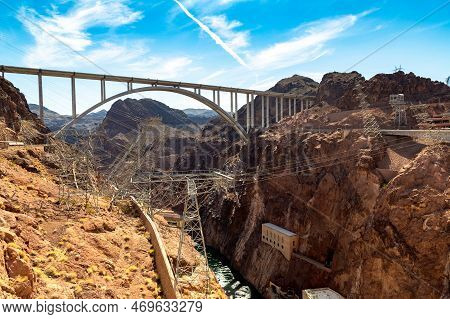 Mike O'callaghan-pat Tillman Memorial Bridge In Colorado River At Nevada And Arizona Border, Usa