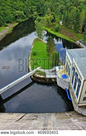 Hydroelectric Power Dam On Dyje River, Vranov Nad Dyjí, Czech Republic