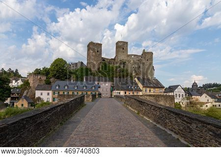 View Over Old Stone Bridge To Runkel Castle