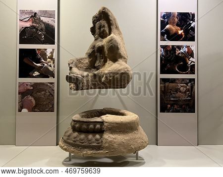 New York Ny - Jun 2: The Rubin Museum Of Art In Manhattan, New York, As Seen On June 2, 2022.