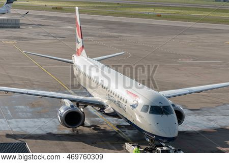 Zurich, Switzerland, January 19, 2023 British Airways Embraer E-190sr Aircraft Is Parking At The Gat